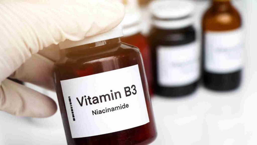 vitamin B3 i en beholder